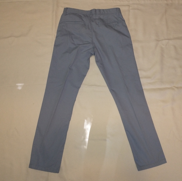 Old navy chinos - Picture 3 of 4